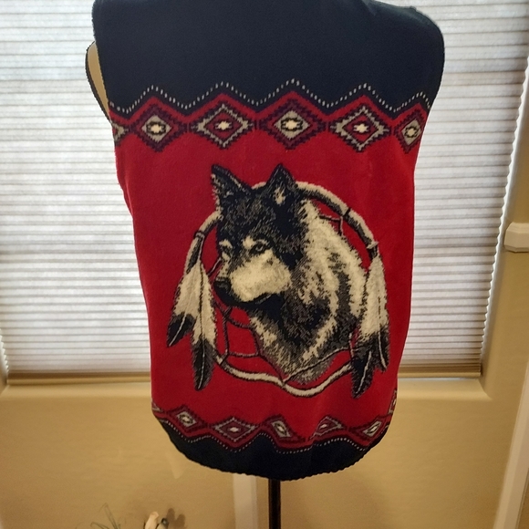 Vest  Americam Indian  Made in Canada - Picture 2 of 2